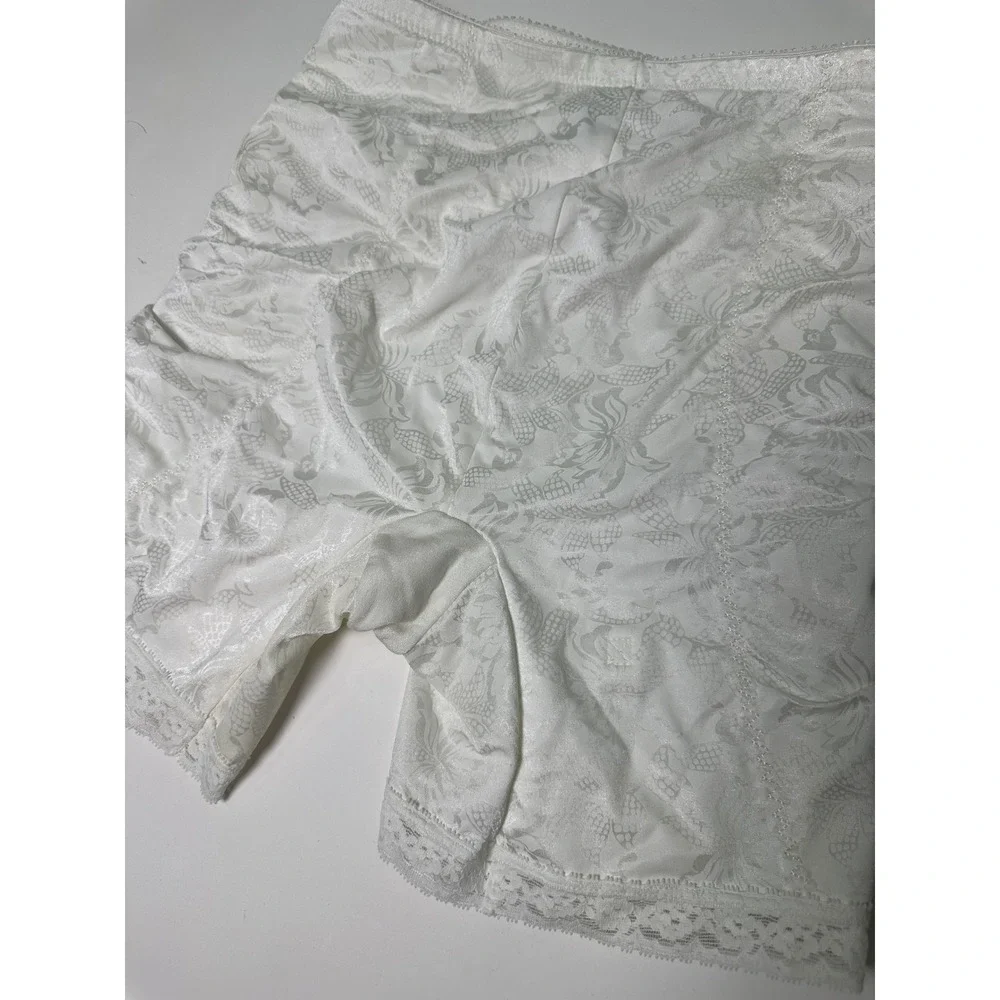 Vintage 80s Adonna JCPenney Shapewear Shorts White Lace Floral Girdle 4525 342X